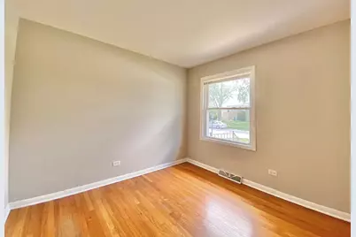 55 E Craig Drive, Chicago Heights, IL 60411 - Photo 7