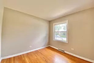 55 E Craig Dr, Chicago Heights, IL 60411 - Photo 7