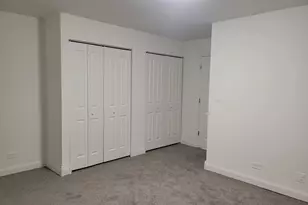 1 Oak Creek Dr, Buffalo Grove, IL 60089 - Photo 11