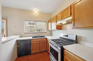 1855 Grandview Pl, Montgomery, IL 60538 - Photo 9