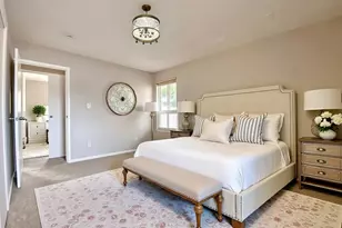 317 E Schaumburg Rd, Streamwood, IL 60107 - Photo 13