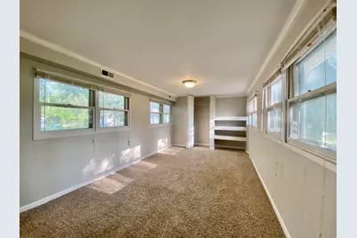 317 E Schaumburg Road, Streamwood, IL 60107 - Photo 17