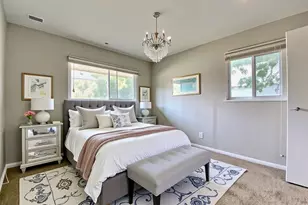 317 E Schaumburg Rd, Streamwood, IL 60107 - Photo 9