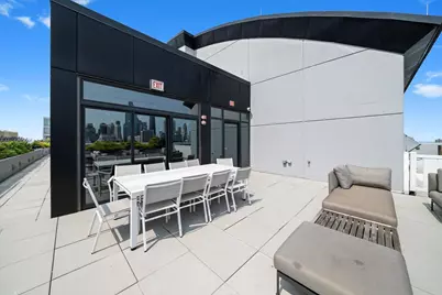 375 W Erie Street #323, Chicago, IL 60654 - Photo 23