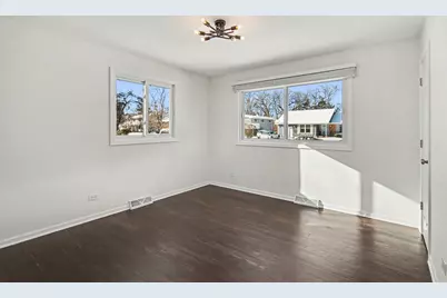 507 Northgate Road, Lindenhurst, IL 60046 - Photo 17