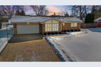 507 Northgate Road, Lindenhurst, IL 60046 - Photo 3