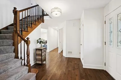 930 King Richards Court, Deerfield, IL 60015 - Photo 3