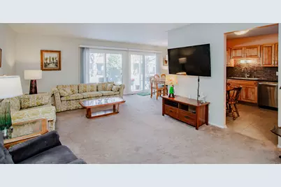 317 Woodbury Court #B1, Schaumburg, IL 60193 - Photo 3