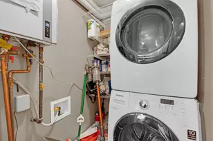 605 Tanglewood Dr, Streamwood, IL 60107 - Photo 13