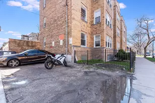 3553 W Sunnyside Ave, Chicago, IL 60625 - Photo 13