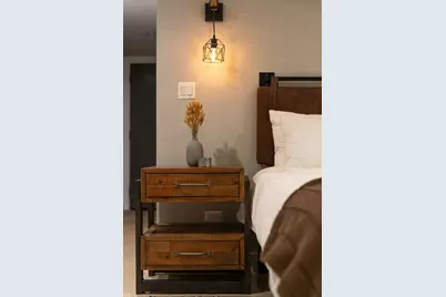 3317 N Avers Avenue, Chicago, IL 60618 - Photo 33