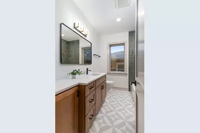 3317 N Avers Avenue, Chicago, IL 60618 - Photo 17