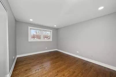 11201 S Deerpath Lane, Palos Hills, IL 60465 - Photo 3