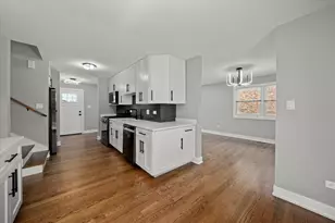 11201 S Deerpath Ln, Palos Hills, IL 60465 - Photo 7