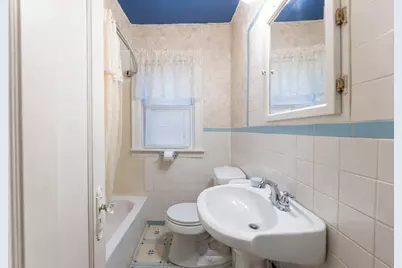 8129 S Cornell Avenue, Chicago, IL 60617 - Photo 11