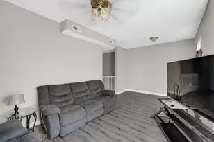 7826 S Stewart Ave, Chicago, IL 60620 - Photo 17