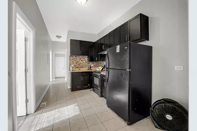 7826 S Stewart Avenue, Chicago, IL 60620 - Photo 5