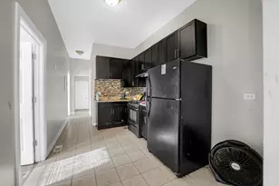 7826 S Stewart Ave, Chicago, IL 60620 - Photo 5