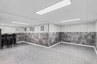 726 E Thompson Avenue, Hoopeston, IL 60942 - Photo 35