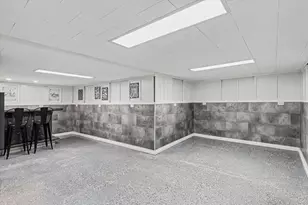 726 E Thompson Ave, Hoopeston, IL 60942 - Photo 35