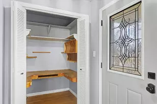 726 E Thompson Ave, Hoopeston, IL 60942 - Photo 7