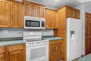 726 E Thompson Ave, Hoopeston, IL 60942 - Photo 19