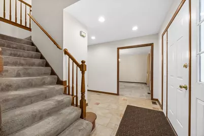 1810 Huntington Road, Saint Charles, IL 60174 - Photo 5