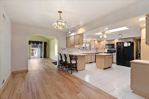 11118 S Natoma Ave, Worth, IL 60482 - Photo 7