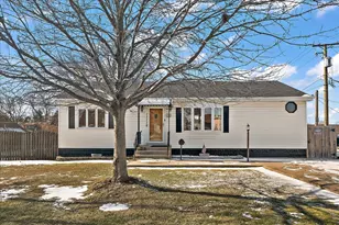 11118 S Natoma Ave, Worth, IL 60482 - Photo 1