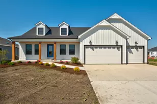 777 Dartmouth Ln, Oswego, IL 60543 - Photo 3