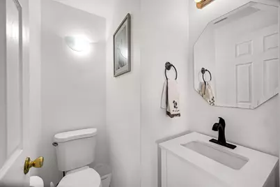 7 Dogwood Court, Lake in the Hills, IL 60156 - Photo 11