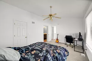 7 Dogwood Ct, Lake in the Hills, IL 60156 - Photo 13