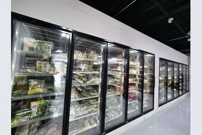 8809 N Milwaukee Avenue, Niles, IL 60714 - Photo 15