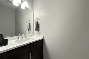 520 N Western Ave, Chicago, IL 60612 - Photo 19