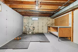 4830 Crown Point Cir, Roscoe, IL 61073 - Photo 17