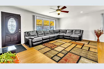 7528 Kenneth Avenue, Skokie, IL 60076 - Photo 5