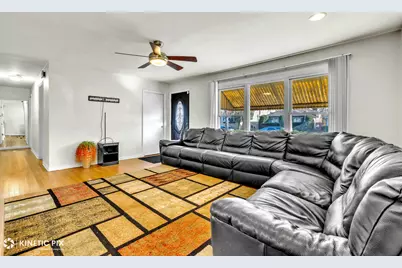 7528 Kenneth Avenue, Skokie, IL 60076 - Photo 7