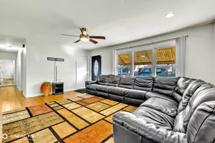 7528 Kenneth Ave, Skokie, IL 60076 - Photo 7