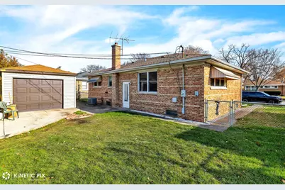 7528 Kenneth Avenue, Skokie, IL 60076 - Photo 25