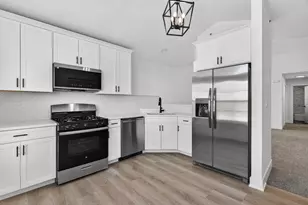 403 Cromwell Cir, Bartlett, IL 60103 - Photo 9