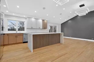 200 N Pine St, Prospect Heights, IL 60070 - Photo 5