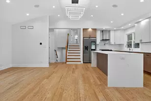 200 N Pine St, Prospect Heights, IL 60070 - Photo 9