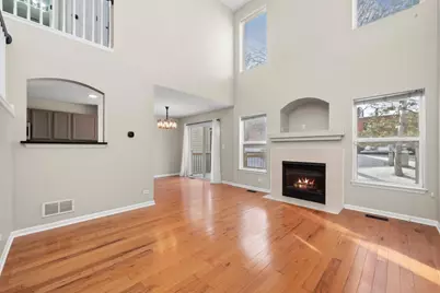 898 McKenzie Station Drive, Lisle, IL 60532 - Photo 9