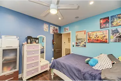 1941 N Harding Avenue, Chicago, IL 60647 - Photo 11