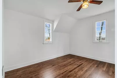 526 W Jackson Street, Woodstock, IL 60098 - Photo 21