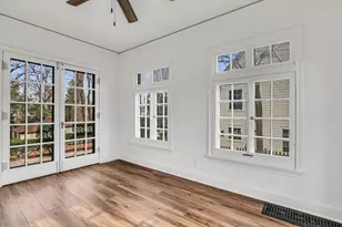 526 W Jackson St, Woodstock, IL 60098 - Photo 11