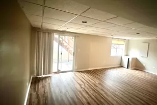 300 Lunt Ave, Schaumburg, IL 60193 - Photo 23