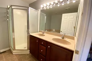 300 Lunt Ave, Schaumburg, IL 60193 - Photo 17