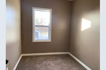 109 W Iowa Street, Spring Valley, IL 61362 - Photo 13