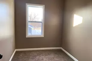 109 W Iowa St, Spring Valley, IL 61362 - Photo 13